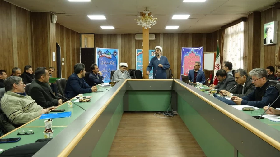 نشست هم اندیشی اساتید و کارکنان با موضوع «نقش ادیان در شکل دهی آینده» 3