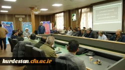 نشست هم اندیشی اساتید و کارکنان با موضوع «نقش ادیان در شکل دهی آینده» 6