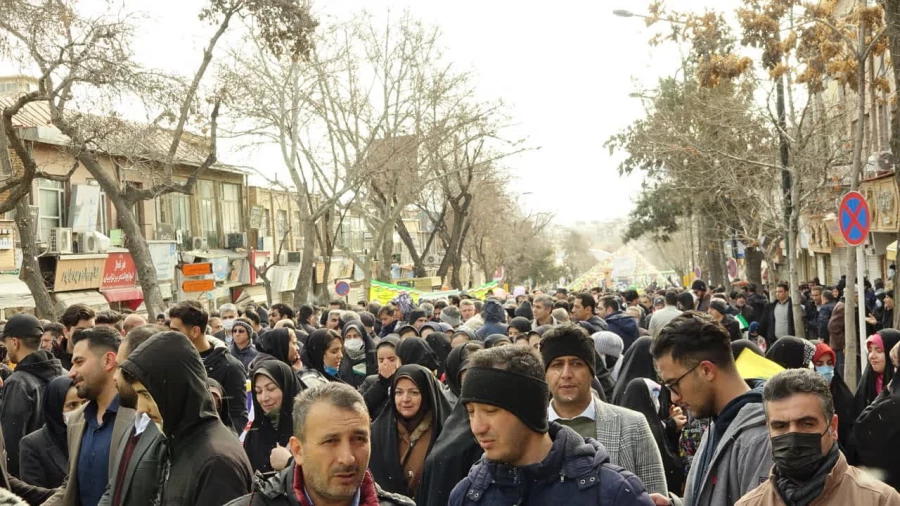 حضور پرشور اساتید، کارکنان و دانشجومعلمان دانشگاه فرهنگیان استان کردستان در راهپیمایی 22 بهمن 9