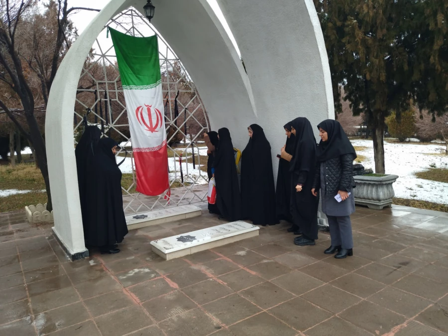 مراسم بدرقۀ دانشجومعلمان پردیس های استان برای اعزام به اردوی راهیان نور 4