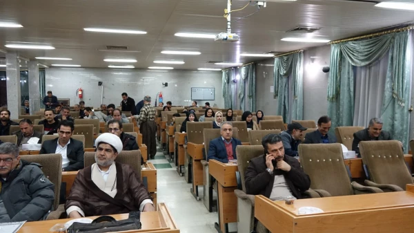 بررسی اصول تغذیه سالم در ماه مبارک رمضان در نشست هم اندیشی دانشگاه فرهنگیان استان کردستان 3