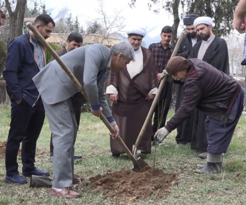 آیین کاشت نهال به نیابت از شهدای دانشجومعلم استان کردستان در دانشگاه فرهنگیان برگزار شد 6