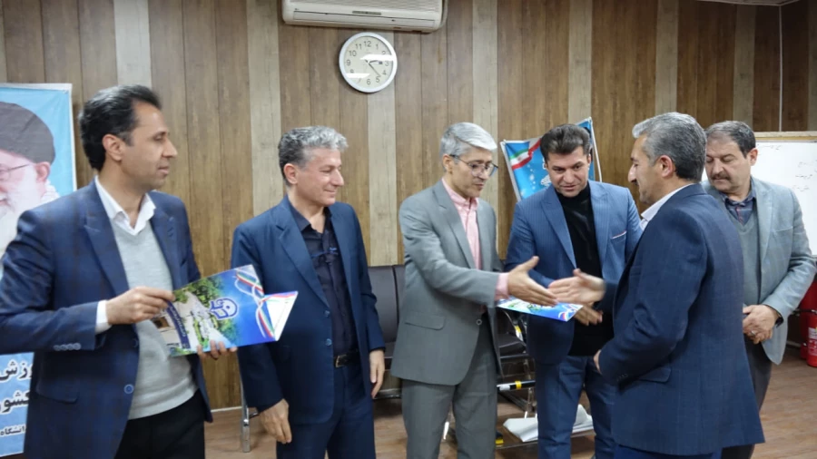 آخرین جلسه شورای اداری دانشگاه در سال 1403 7