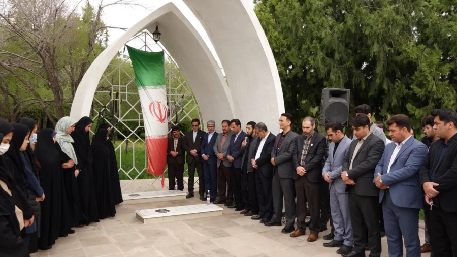 تجمع جامعۀ دانشگاه فرهنگیان استان کردستان در حمایت از مردم غزه 12