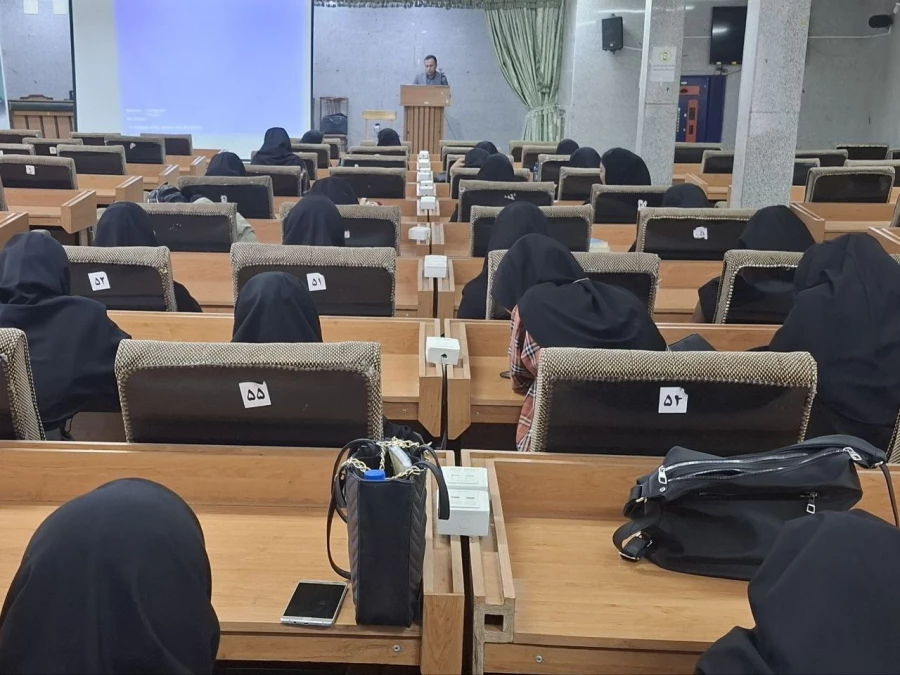 چهارمین جلسه دوره آموزشی پیشگیری از آسیب های اجتماعی در دانشگاه فرهنگیان کردستان 4