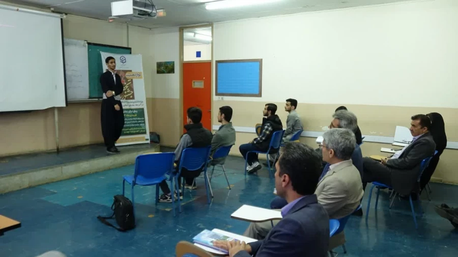 بازدید مسئولان دانشگاه از دوازدهمین جشنواره تدریس برتر در پردیس شهید مدرس 7