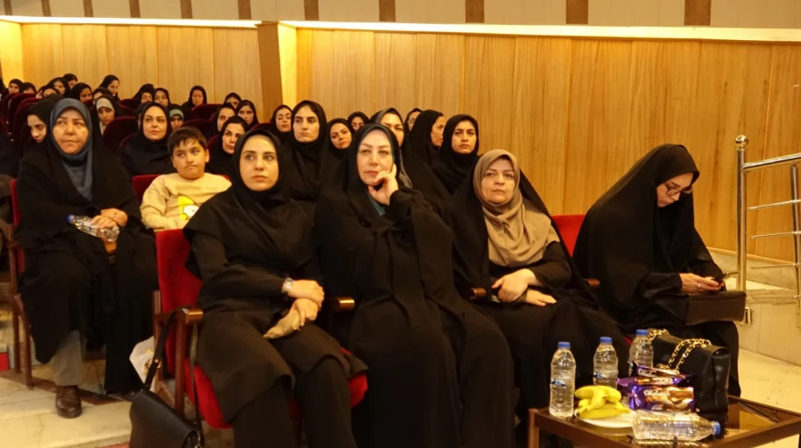 آیین گرامیداشت هفتۀ معلم و دهۀ سرآمدی آموزش در دانشگاه فرهنگیان کردستان 9