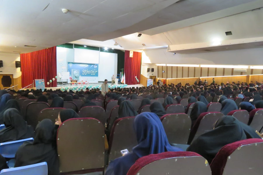 آیین گرامیداشت هفتۀ معلم و دهۀ سرآمدی آموزش در دانشگاه فرهنگیان کردستان 13