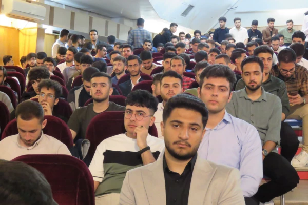 آیین گرامیداشت هفتۀ معلم و دهۀ سرآمدی آموزش در دانشگاه فرهنگیان کردستان 16