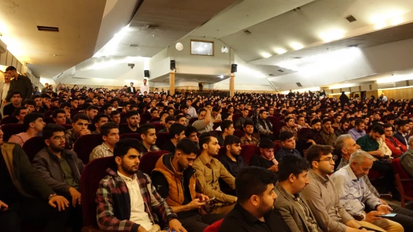 آیین گرامیداشت هفتۀ معلم و دهۀ سرآمدی آموزش در دانشگاه فرهنگیان کردستان 26