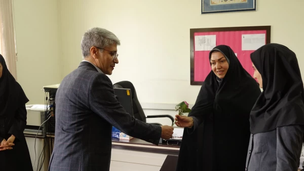 دیدار صمیمی دکتر ارکیان با اساتید و کارکنان حوزه آموزش در پردیس بنت الهدی صدر 4