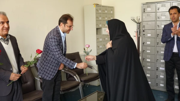 دیدار صمیمی دکتر ارکیان با اساتید و کارکنان حوزه آموزش در پردیس بنت الهدی صدر 7