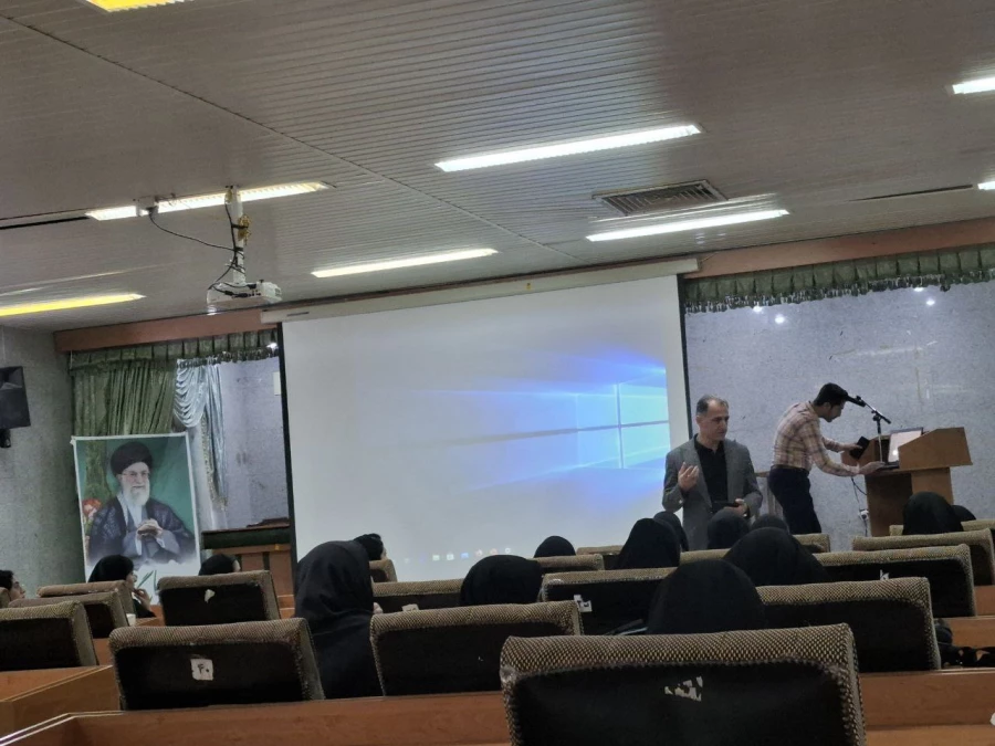 کارگاه «اخلاق حرفه ای در مشاوره» در پردیس بنت الهدی صدر سنندج برگزار شد 4