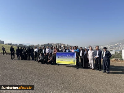 به مناسبت هفته سراهای دانشجویی و با هدف ترویج نشاط در محیط دانشگاه؛

همایش پیاده روی در پردیس شهید مدرس سنندج برگزار شد