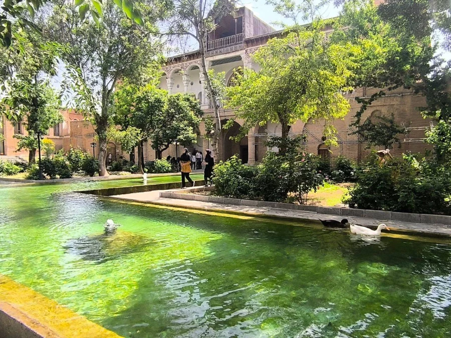 بازدید دانشجویان پردیس بنت الهدی صدر سنندج از عمارت تاریخی خسروآباد 5