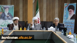 بررسی ابعاد تربیتی و اجتماعی مکتب امام خمینی(ره) در نشست هم اندیشی کارکنان و اساتید 5