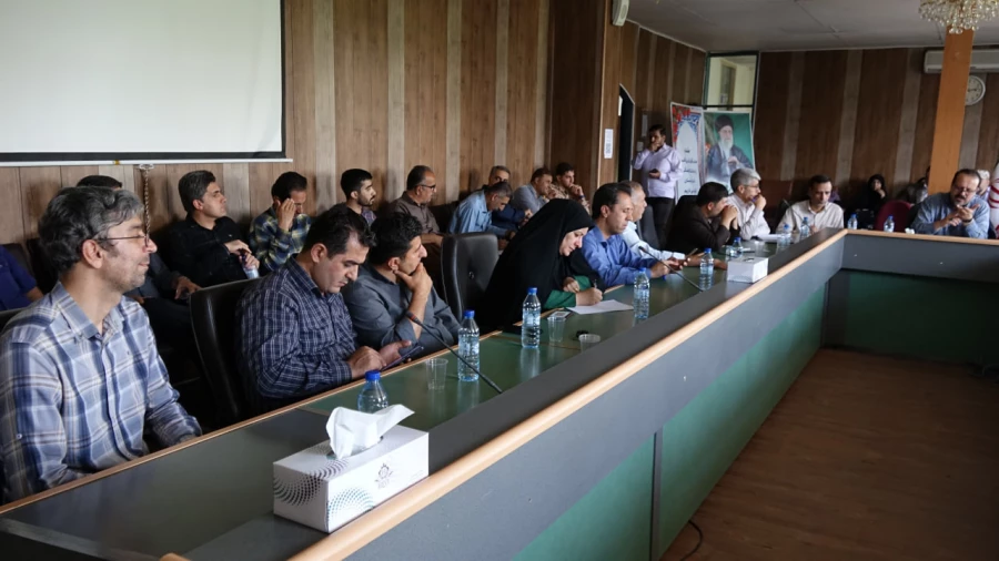 نشست تبیینی «ابعاد جنگ ۱۲ روزه» در دانشگاه فرهنگیان کردستان برگزار شد 9