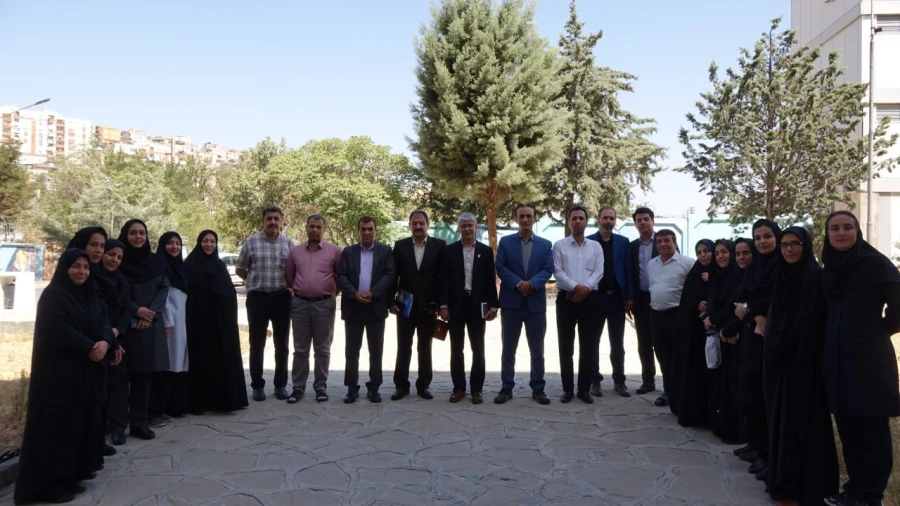 تجلیل از خدمات دکتر ناصر بهرامی، معاون پیشین توسعه منابع و امور دانشجویی پردیس 3