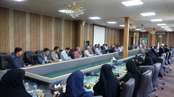 برگزراری آیین گرامیداشت روز کارمند در دانشگاه فرهنگیان کردستان 5