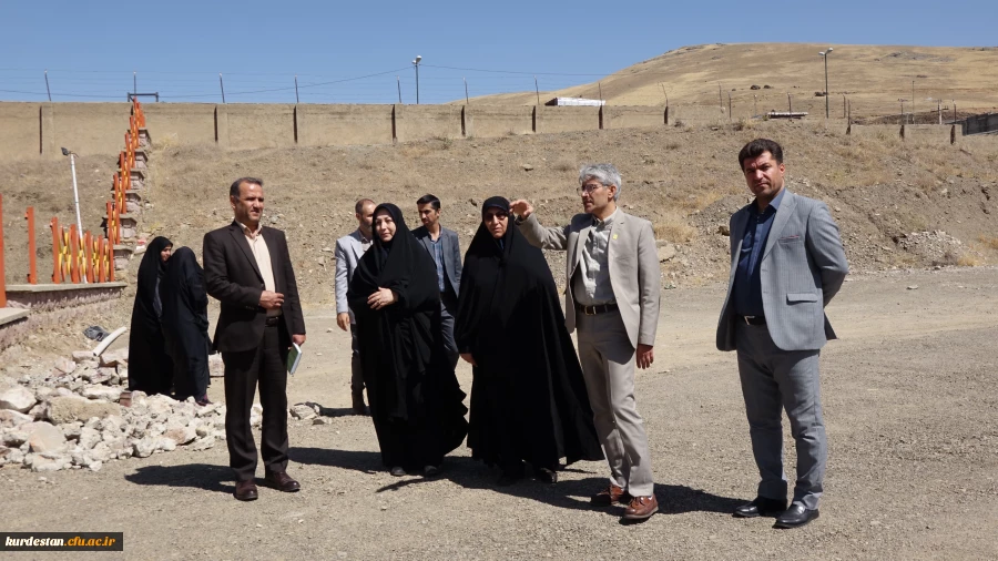 زهرا مظفر از بخش های مختلف دانشگاه فرهنگیان استان کردستان بازدید کرد 5