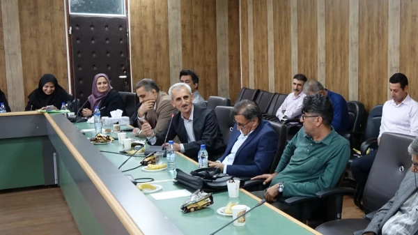 نشست هم اندیشی کارکنان و اساتید دانشگاه فرهنگیان کردستان برگزار شد 8