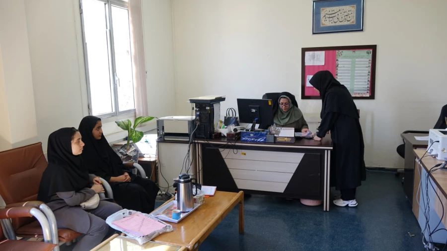 آغاز فرایند ثبت نام حضوری پذیرفته شدگان کارشناسی پیوسته سال ۱۴۰۴ 5