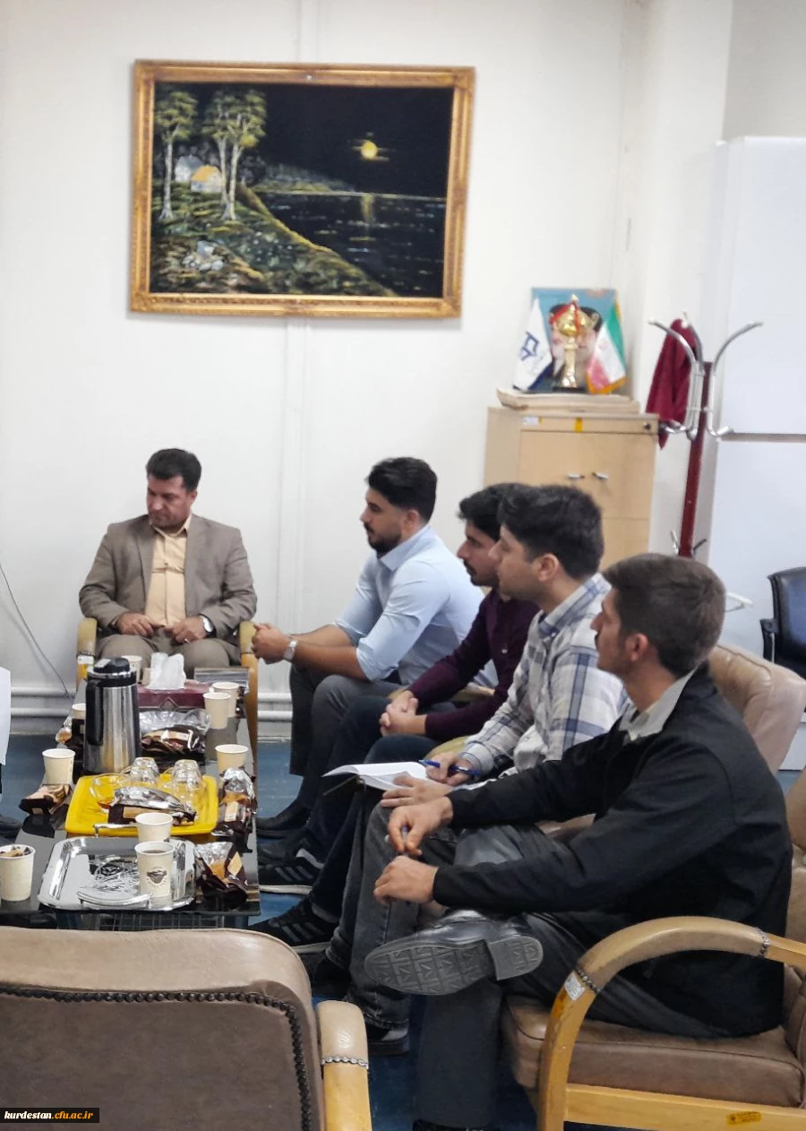 اولین جلسه اعضای شورای صنفی پردیس شهید مدرس سنندج برگزار شد 3