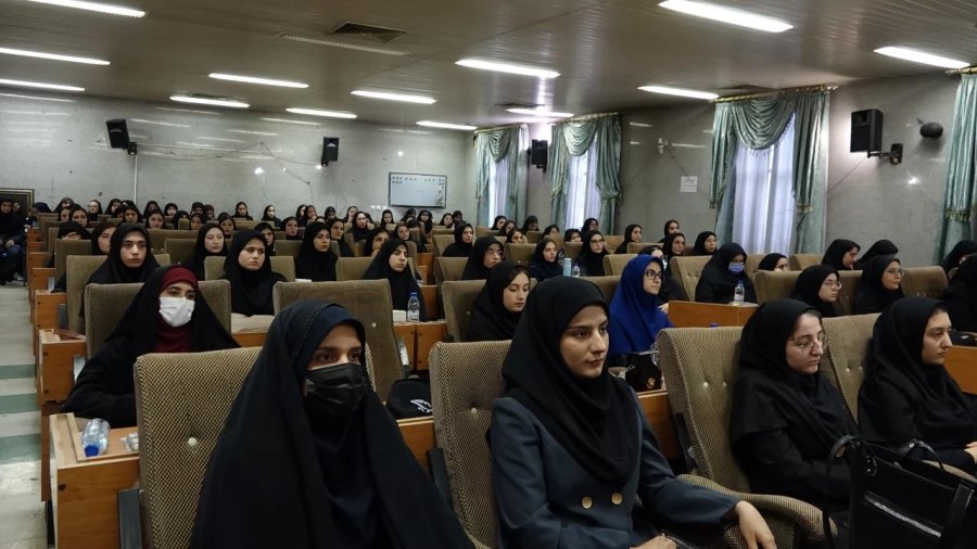 کارگاه تخصصی «نسل زد و سواد رسانه ای» با حضور مشاور شورای عالی فضای مجازی برگزار شد 3