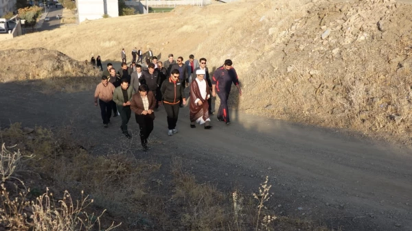 همایش پیاده روی اساتید، کارکنان و دانشجومعلمان در پردیس شهید مدرس برگزار شد 3