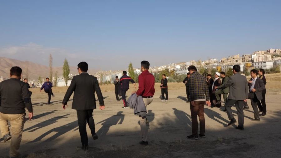 همایش پیاده روی اساتید، کارکنان و دانشجومعلمان در پردیس شهید مدرس برگزار شد 6