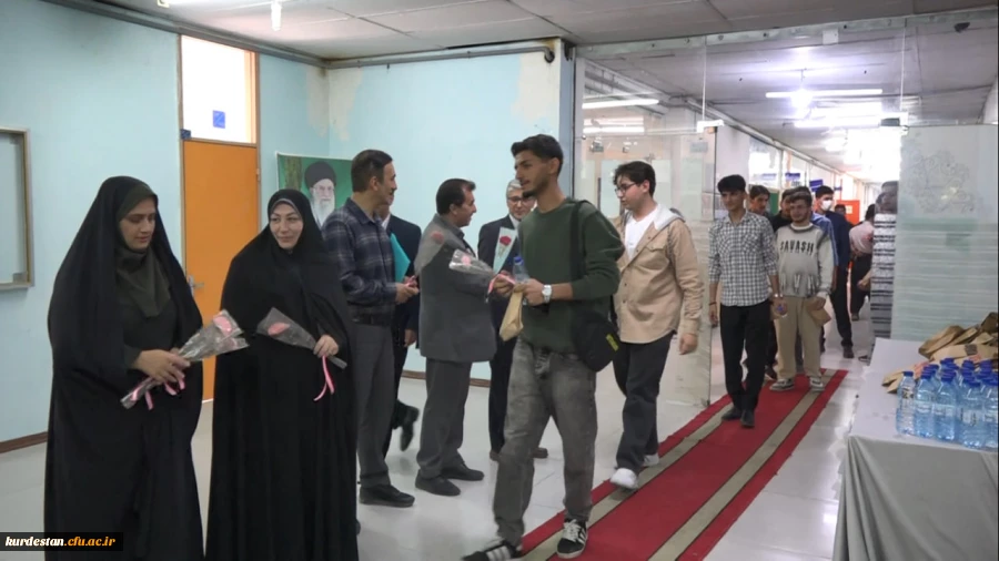 آیین استقبال از نودانشجومعلمان ورودی ۱۴۰۴ در دانشگاه فرهنگیان کردستان برگزار شد 3