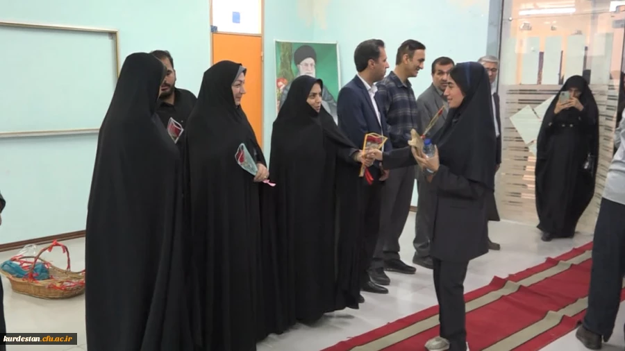 آیین استقبال از نودانشجومعلمان ورودی ۱۴۰۴ در دانشگاه فرهنگیان کردستان برگزار شد 17