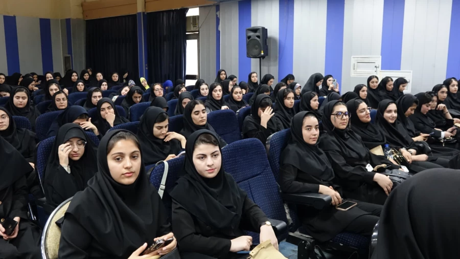 آیین استقبال از نودانشجومعلمان ورودی ۱۴۰۴ در دانشگاه فرهنگیان کردستان برگزار شد 24