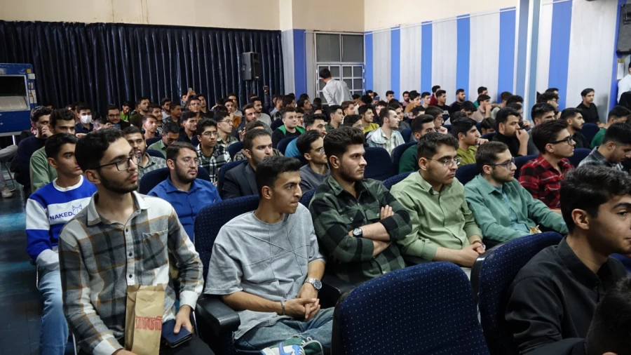 آیین استقبال از نودانشجومعلمان ورودی ۱۴۰۴ در دانشگاه فرهنگیان کردستان برگزار شد 25