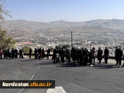 همایش کوه پیمایی و پیاده روی اعضای پردیس بنت الهدی صدر در دامنه کوه آبیدر برگزار شد 4