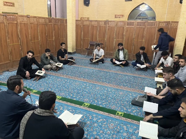 «محفل نور»؛ تجلی انس با قرآن در پردیس شهید مدرس 2