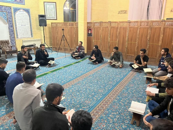 «محفل نور»؛ تجلی انس با قرآن در پردیس شهید مدرس 3