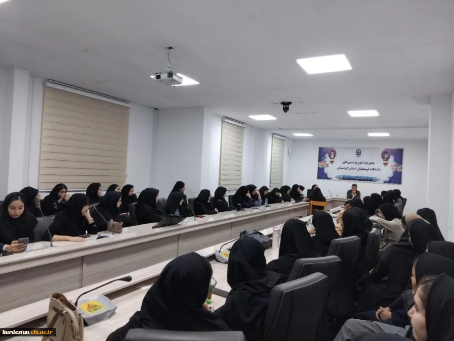 کارگاه تلفیقی «سلامت، حرکت و تغذیه» در پردیس بنت الهدی صدر برگزار شد 2