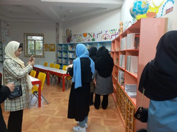 بازدید علمی دانشجومعلمان پردیس بنت الهدی صدر از کانون پرورش فکری کودکان و نوجوانان سنندج 6