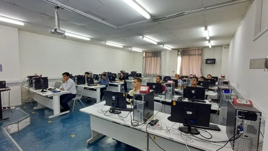 کارگاه تخصصی مقاله نویسی در پردیس شهید مدرس سنندج برگزار شد 4