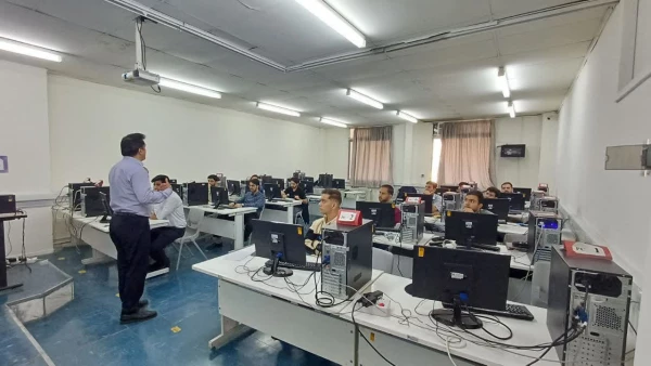 کارگاه تخصصی مقاله نویسی در پردیس شهید مدرس سنندج برگزار شد 6