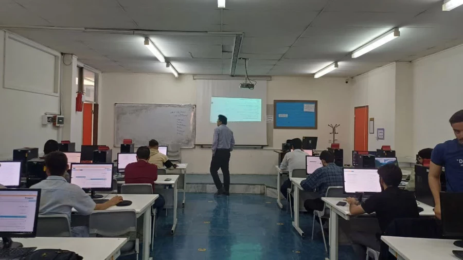 کارگاه تخصصی مقاله نویسی در پردیس شهید مدرس سنندج برگزار شد 9