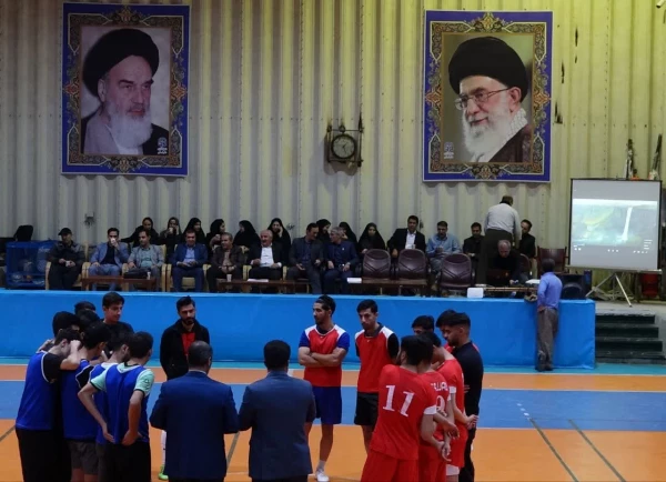 آغاز به کار چهارمین لیگ درون دانشگاهی فوتسال دانشگاه فرهنگیان کردستان 3