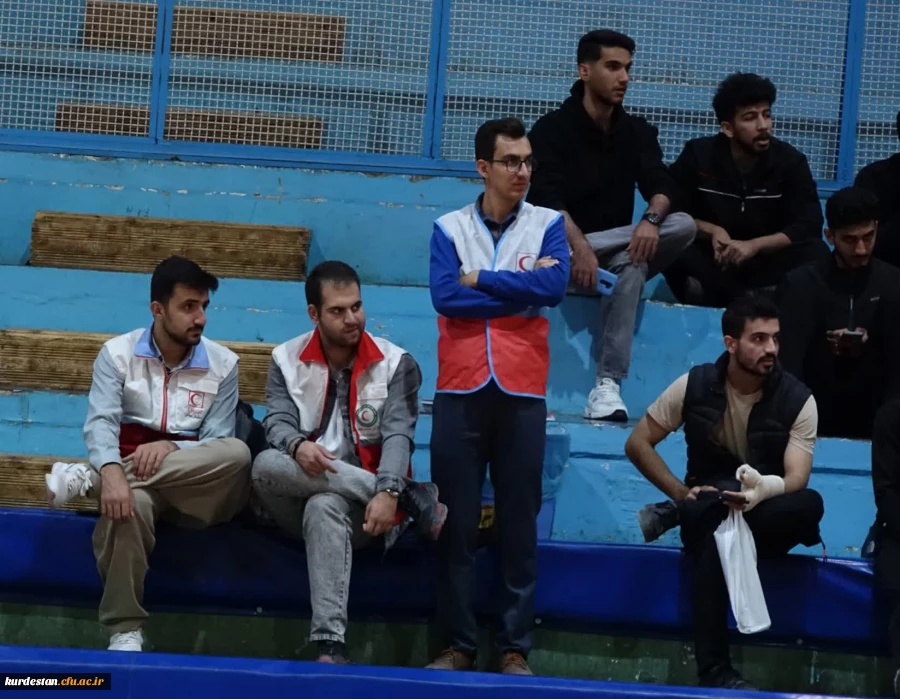 آغاز به کار چهارمین لیگ درون دانشگاهی فوتسال دانشگاه فرهنگیان کردستان 4