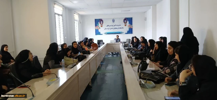 کارگاه تخصصی «تشخیص پایگاه های داده معتبر از نامعتبر» در پردیس بنت الهدی صدر برگزار شد 2