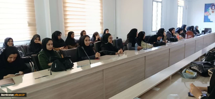 کارگاه تخصصی «تشخیص پایگاه های داده معتبر از نامعتبر» در پردیس بنت الهدی صدر برگزار شد 3