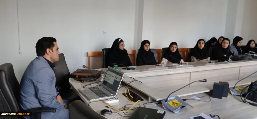 کارگاه تخصصی «تشخیص پایگاه های داده معتبر از نامعتبر» در پردیس بنت الهدی صدر برگزار شد 6