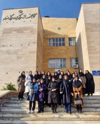 دانشجومعلمان پردیس بنت الهدی صدر سنندج از کتابخانه مرکزی دانشگاه کردستان بازدید کردند 3