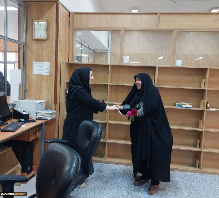 دانشجومعلمان پردیس بنت الهدی صدر سنندج از کتابخانه مرکزی دانشگاه کردستان بازدید کردند 4