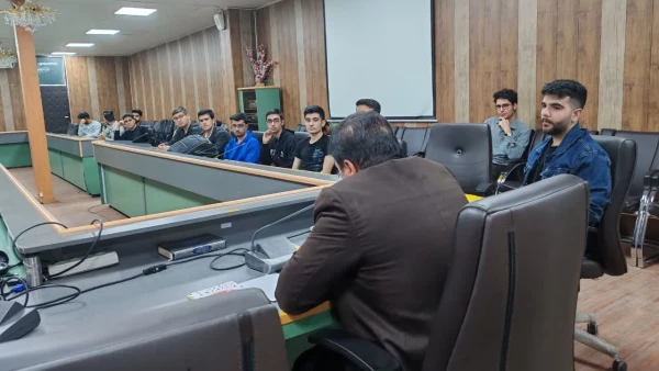 بررسی ابعاد مختلف «جنگ دوازده روزه» در نشست تخصصی پردیس شهید مدرس سنندج 7